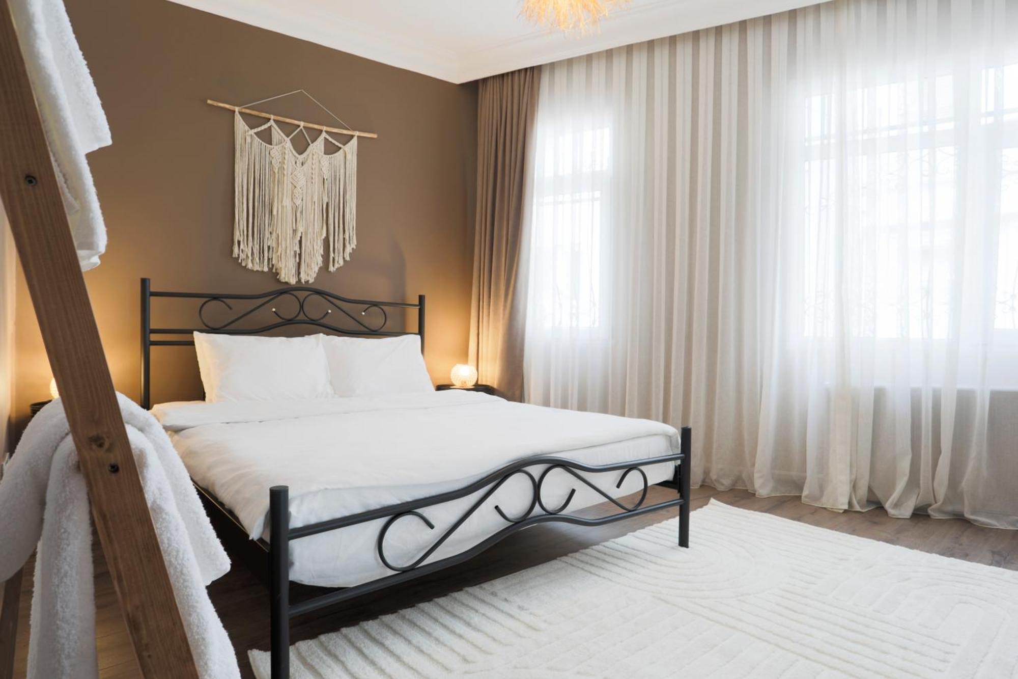 Daire Triplex In The Heart Of Taksim For Big Groups And Familes *