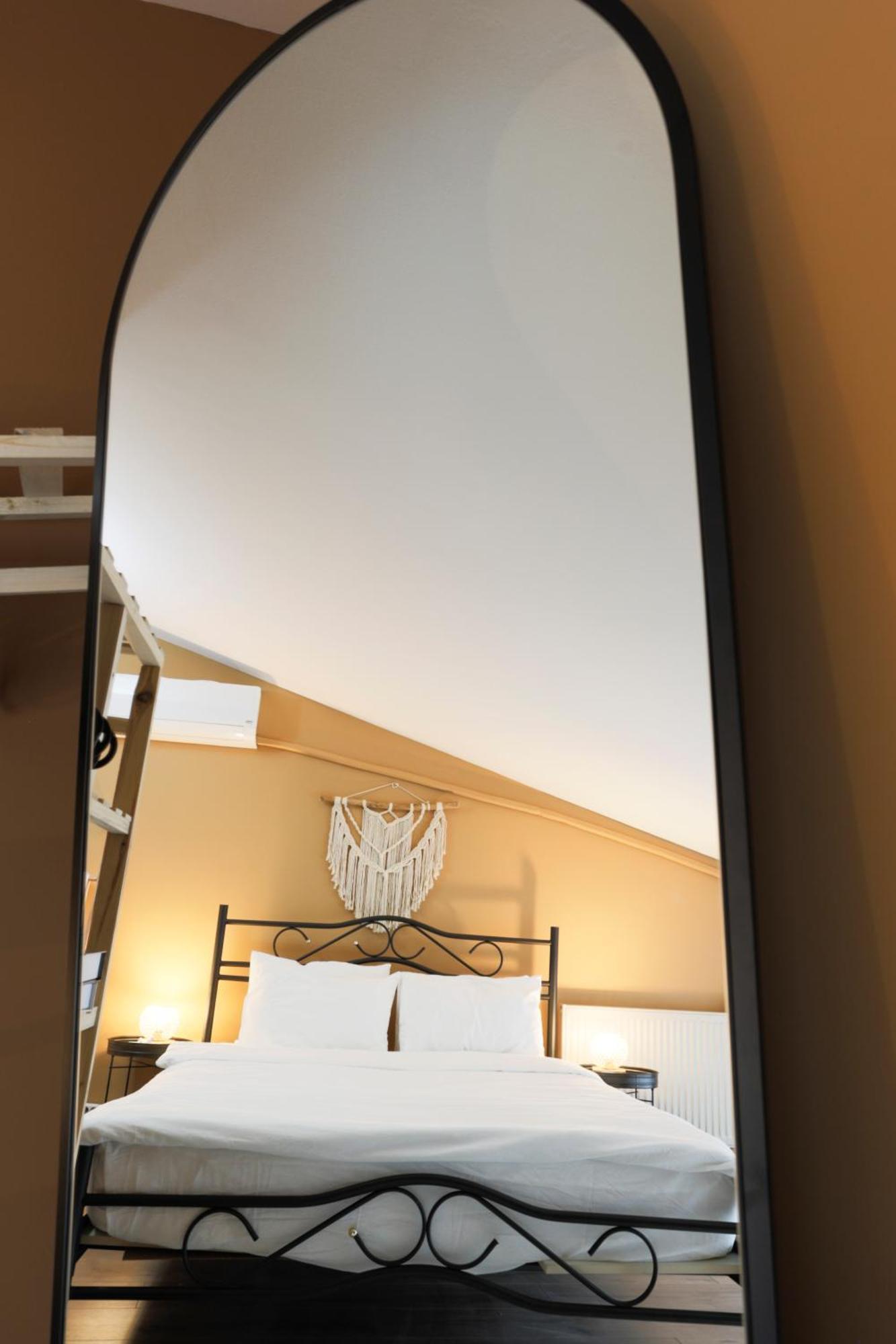 Triplex In The Heart Of Taksim For Big Groups And Familes *