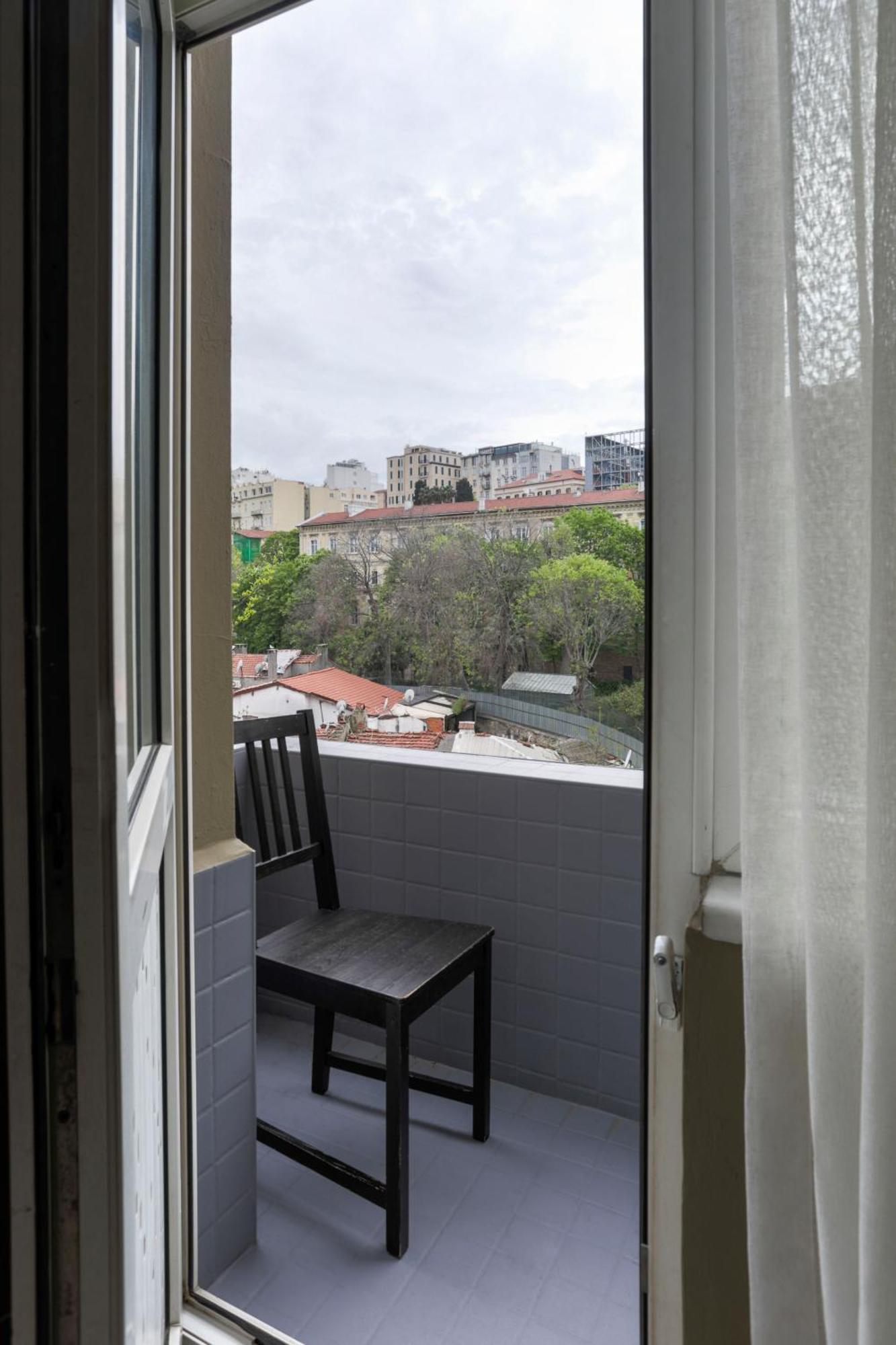 Triplex In The Heart Of Taksim For Big Groups And Familes