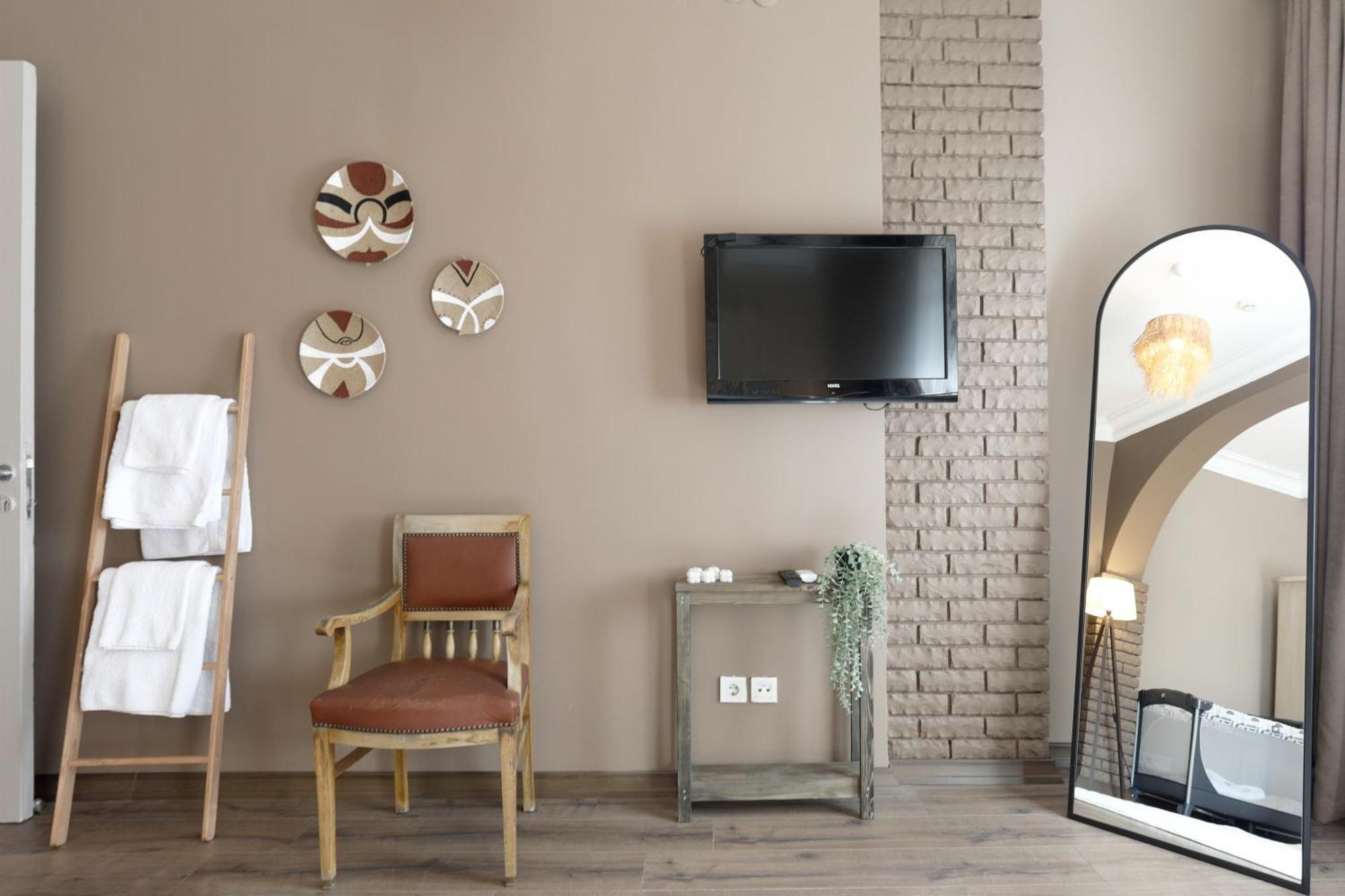 Triplex In The Heart Of Taksim For Big Groups And Familes Istanbul